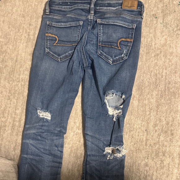 American Eagle Outfitters Women's Blue Distressed Jeans - Picture 6 of 7